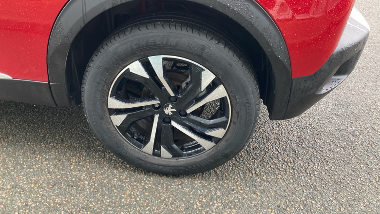 Peugeot 2008 1.2 PureTech Allure Premium 5dr Petrol Estate